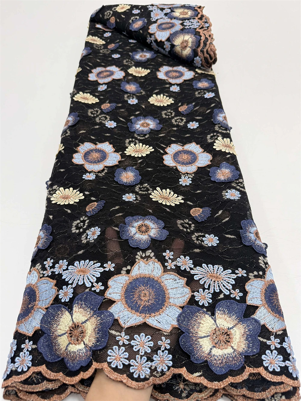 Luxury Super Quality Velvet Lace Fabric Soft Multicolor 3D Big Flower Applique Mesh Lace Women Wedding Party Bride Dress Making