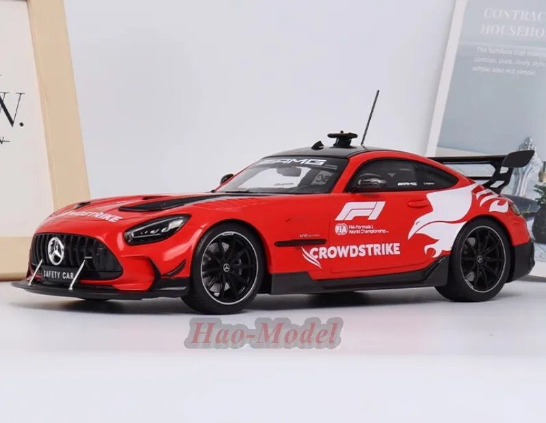 MINICHAMPS 1:18 Benz AMG GTR Black Series 2020 Resin Diecast Car Model Ornaments
