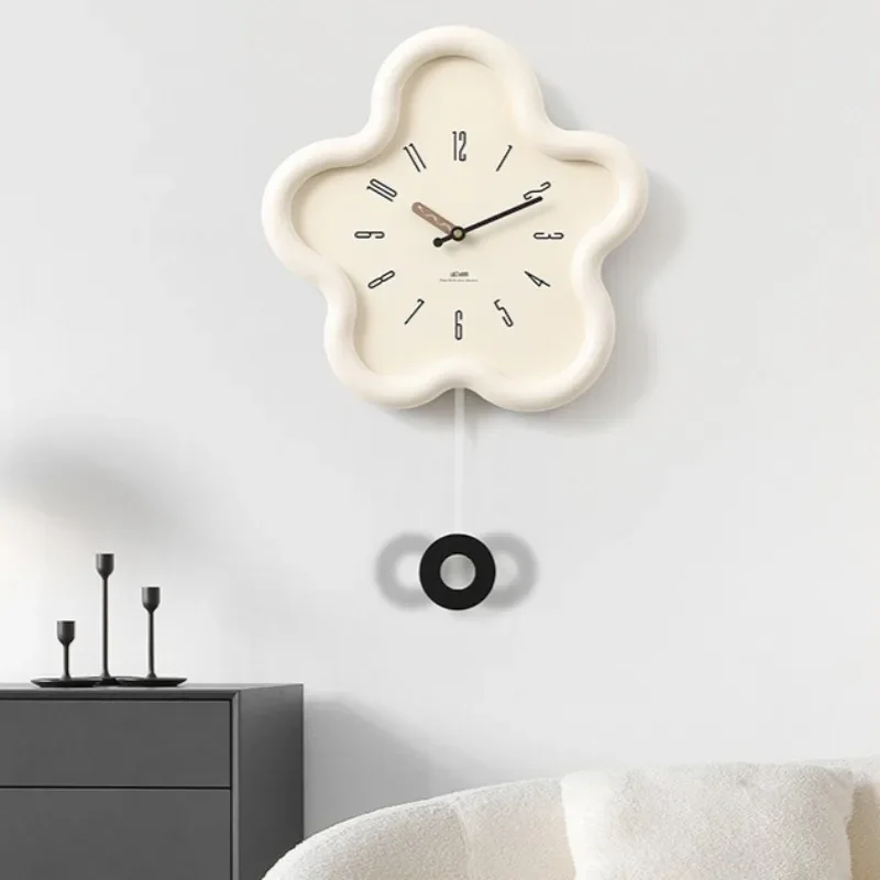 Swinging Wall Clock Modern Luxury Cute Creative Wall Clocks Minimalist Digital Clocks Living Room Kitchen Decoration Furniture