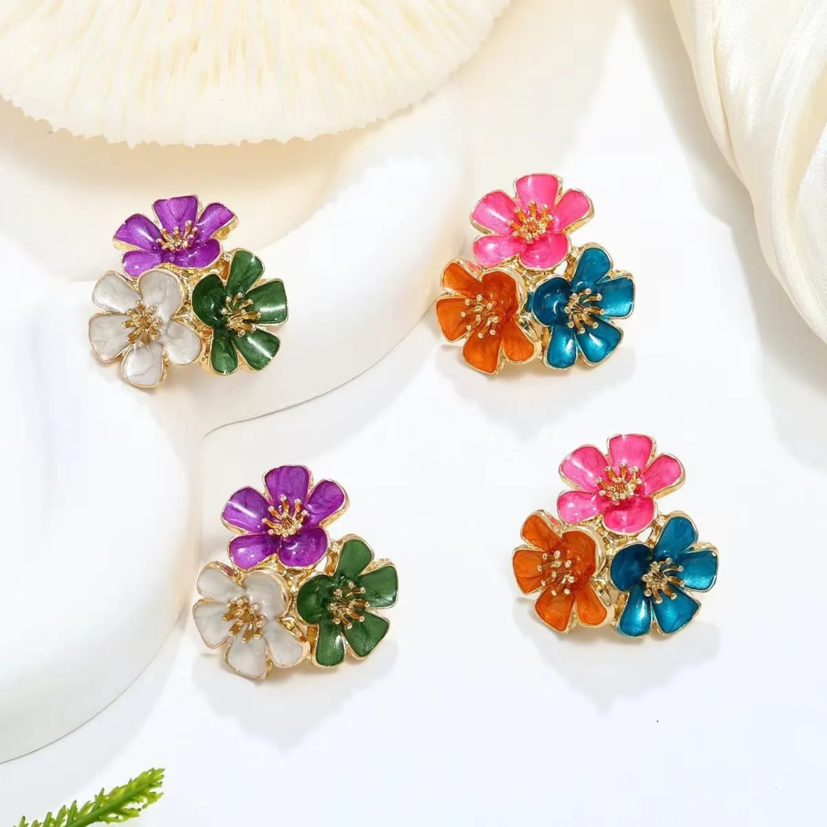 925 Silver Needle Korean Fashion Sweet Dripping Oil Flower Earrings For Women Jewelry 2026 Trending New Women's Earrings A23