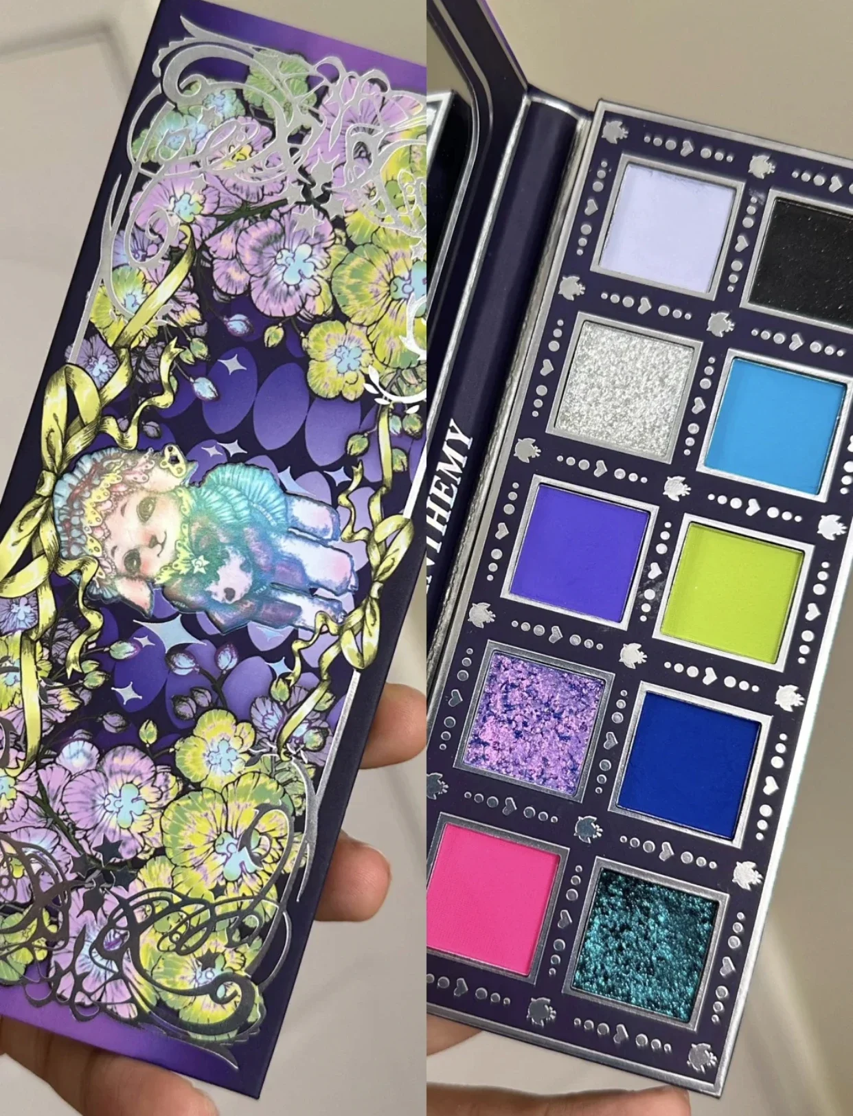 

Anthemy 10 Color Matte Pearl Shimmer Glitter Chameleon Eyeshadow Palette