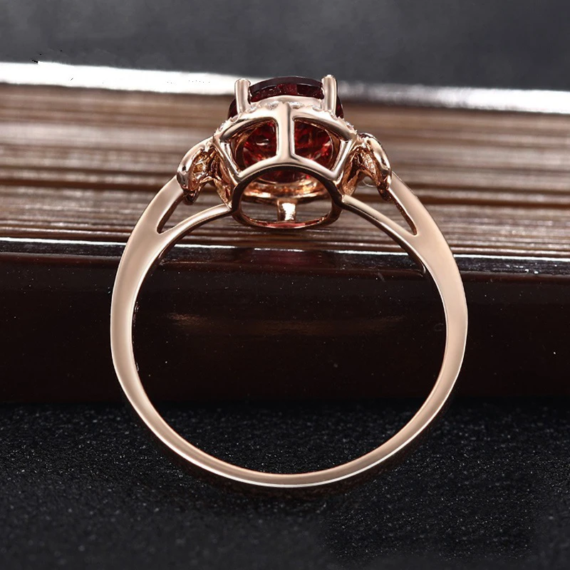 New Fashion Oval Created Ruby Rings Women Trendy Fine Rose Gold Color Zircon Crystal Finger Rings Wedding Party Gifts Jewelry