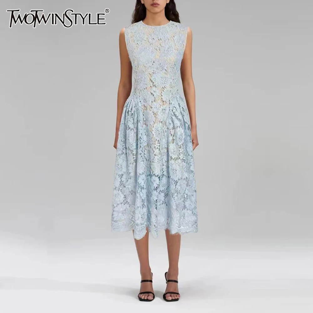 

TWOTWINSTYLE Solid Slimming Spliced Lace Elegant Dresses for Women Round Neck Sleeveless Patchwork Fold Temperament Dress Female