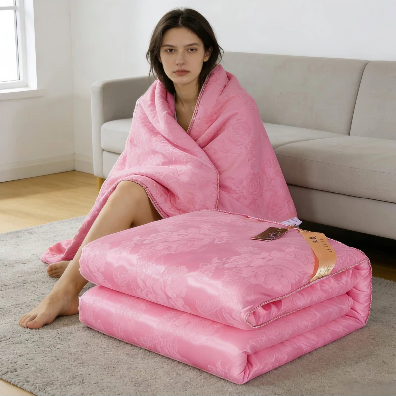 WASART Luxury Satin Rayon Summer Quilt Floral Printed Lightweight Cool Breathable Air Conditioner Blanket for Bed Sofa King Size