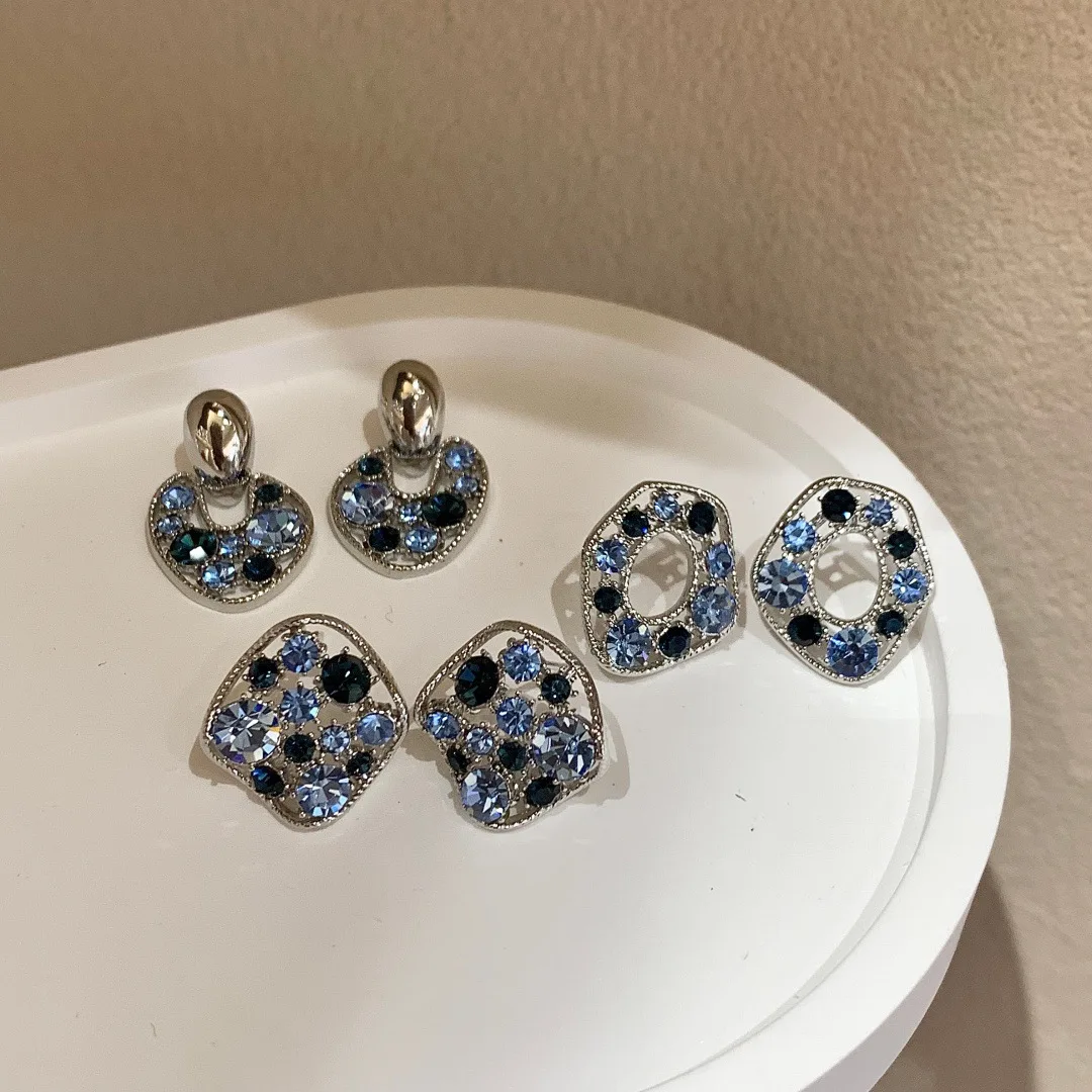brincos-de-diamante-azul-brilhante-estilo-coreano-para-mulheres-geometricos-em-forma-de-coracao-oval-com-zirconia-azul-joia