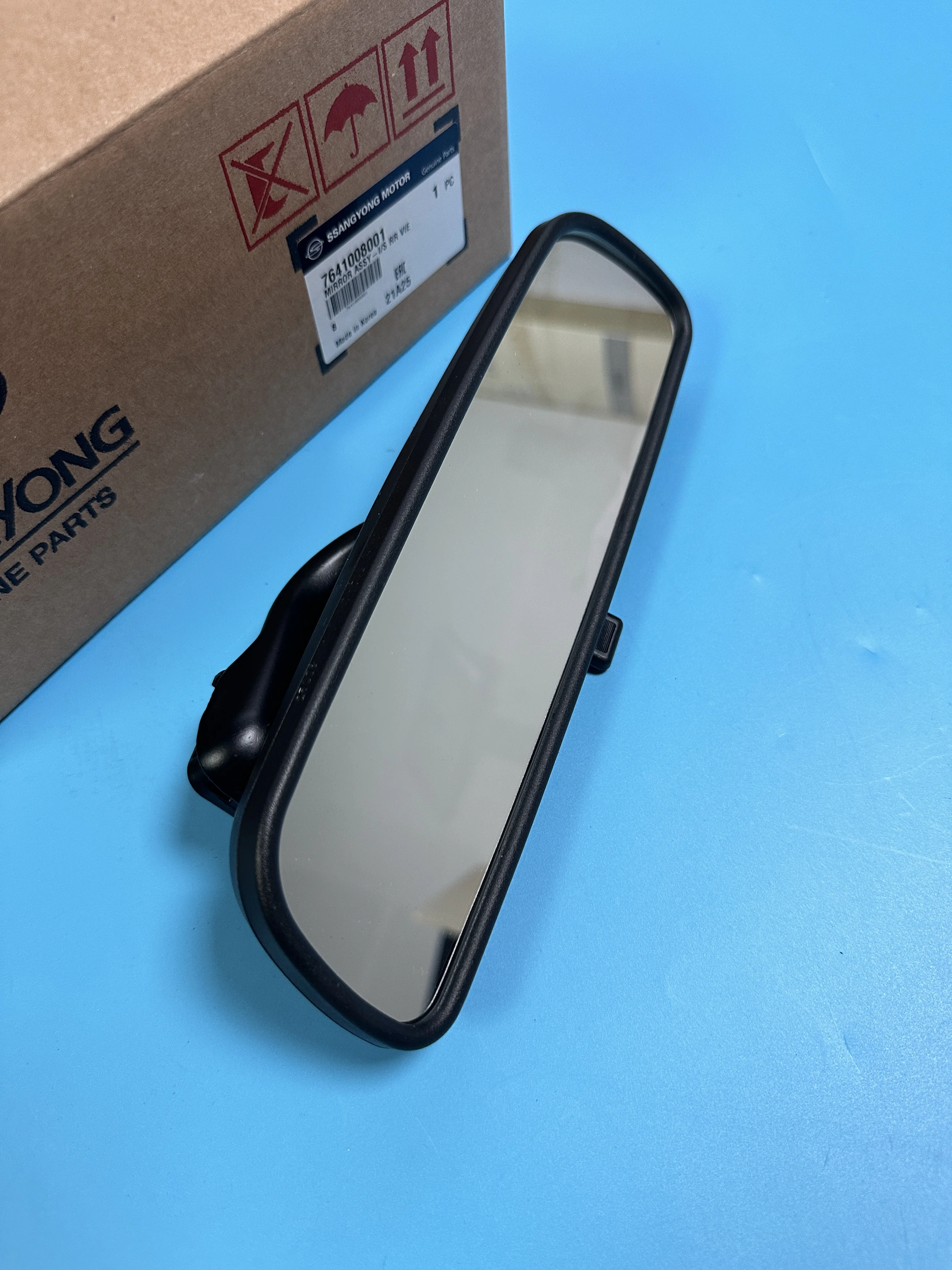 

Genuine In/Side Rear View Mirror Assy 7641008001 For Ssangyong Actyon Kyron Rexton Actyon Sports Korando C Rodius/Stavi Tivoli/X