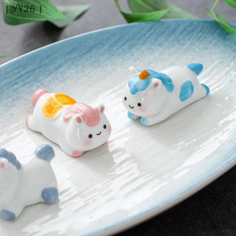 1/2-قطعة السيراميك الحيوان عود الراحة لطيف زودياك أدوات المائدة 2026 سنة الحصان ولادة هدية الجدول حلية #4