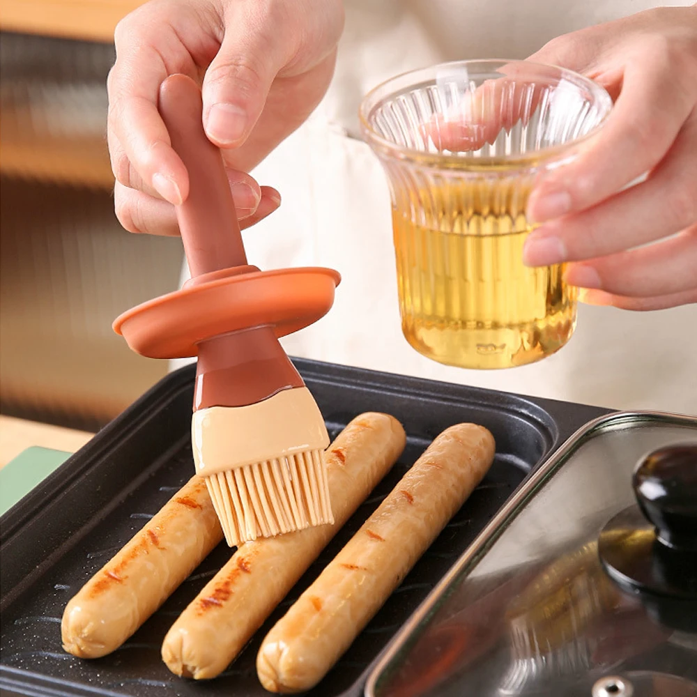 

Silicone Oil Bottle with Brush BBQ Seasoning Sauce Brush Oil Bottle Portable Kitchenware Gadgets Grilling Frying Seasoning Tool