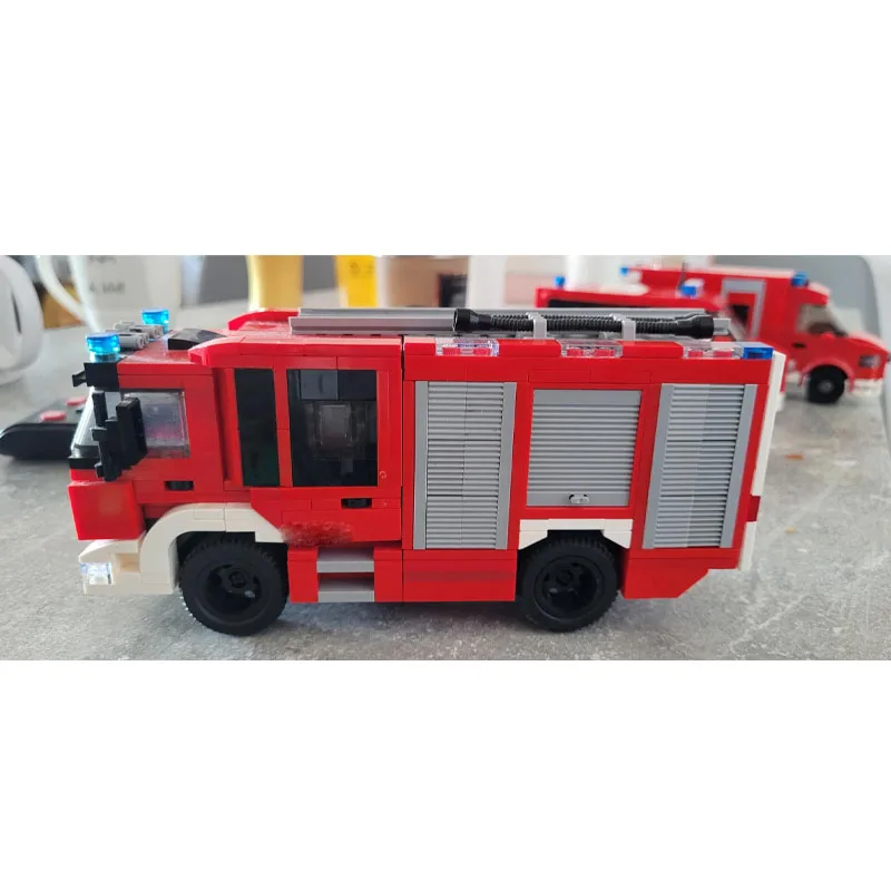 

MOC-52968 Новая модель пожарной машины с лестницей для городских спасательных операций, конструктор из 538 деталей, MOC, подарок на день рождения для мальчиков и детей