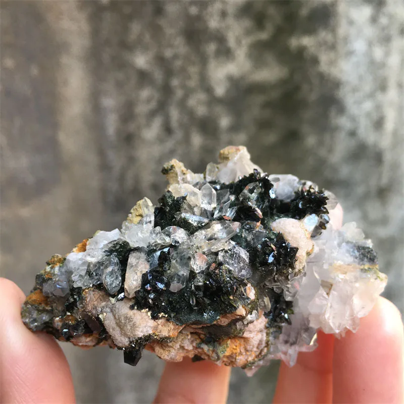 

Rare! 100% Natural Energy Stone Epidote And White Crystal Symbiosis Mineral Specimens Stones Cluster Home Ornament Reiki Gift