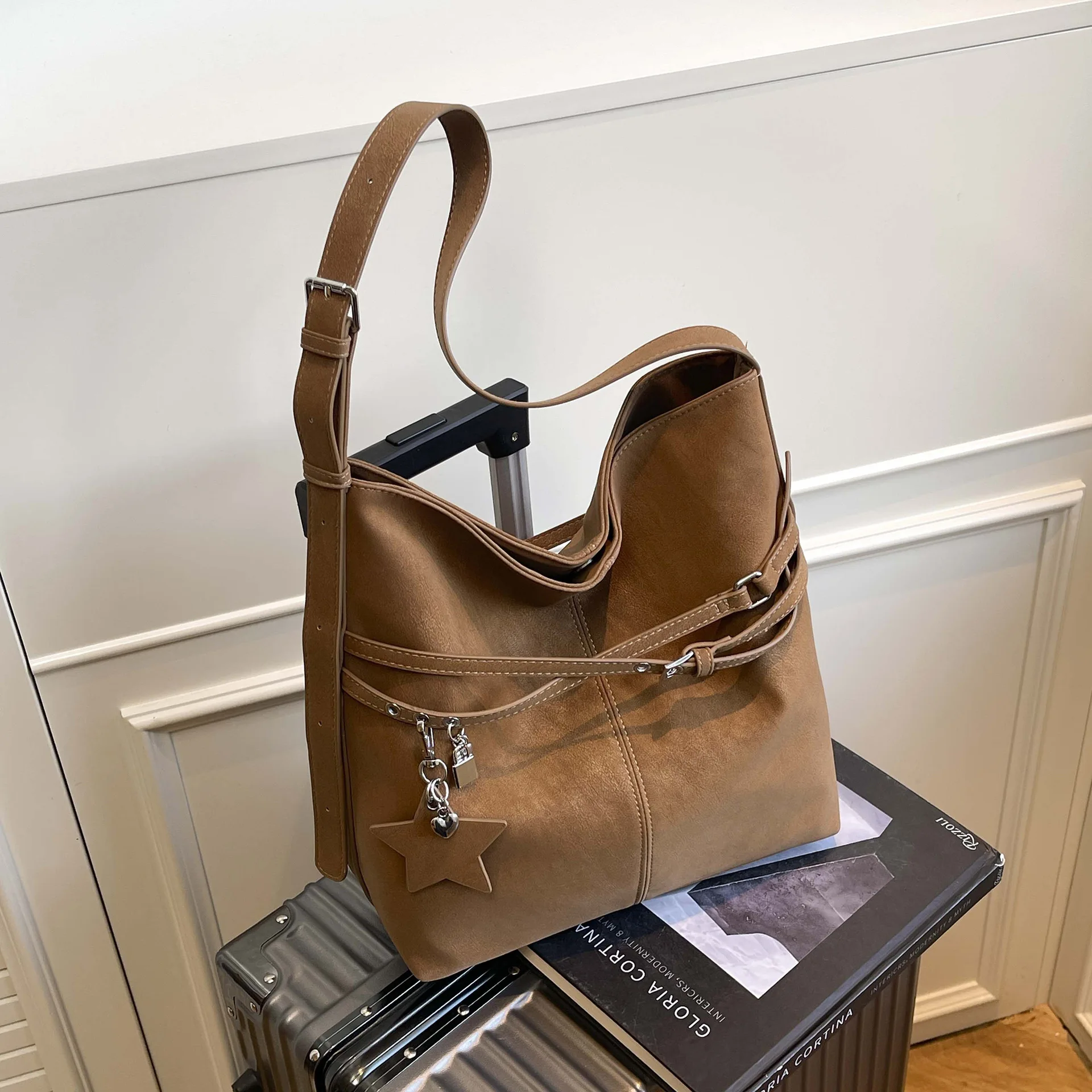 

Velvet Tote Bag, Vintage Spacious Shoulder Purse, Women's Luxe Commuter Crossbody, Day to Night Top Handle Bag, Minimalist Sling