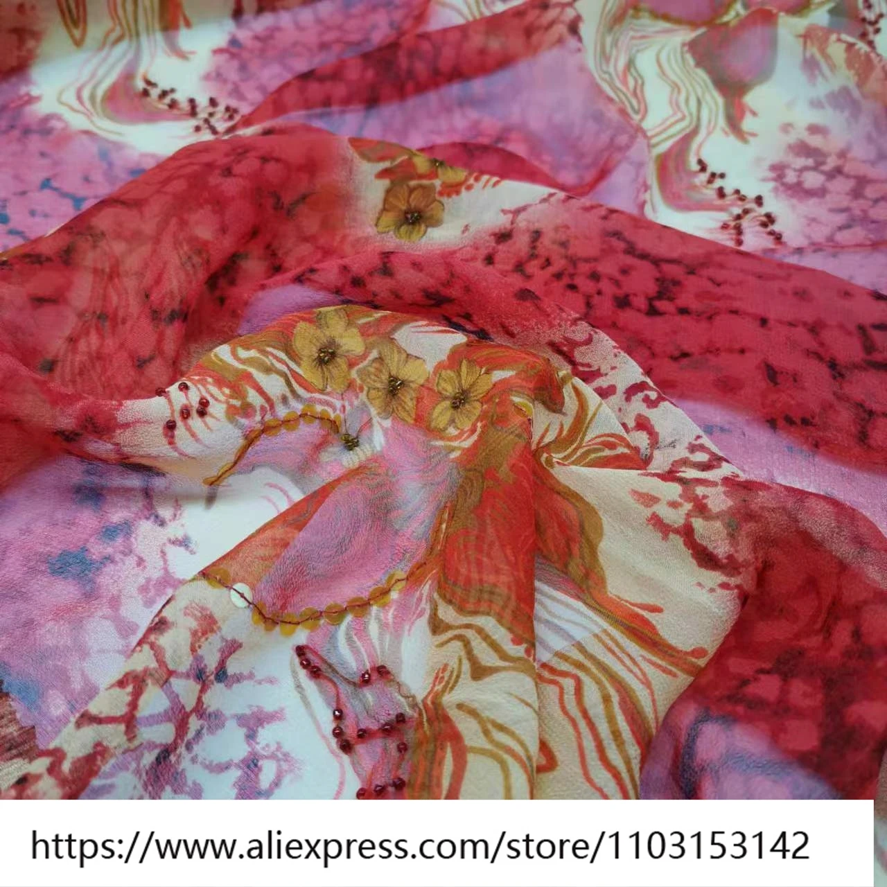 

Summer Light and Slightly Transparent Handmade Beaded Silk Qiaoqi Fabric Embroidered Sequins 8momme Narrow Fashion