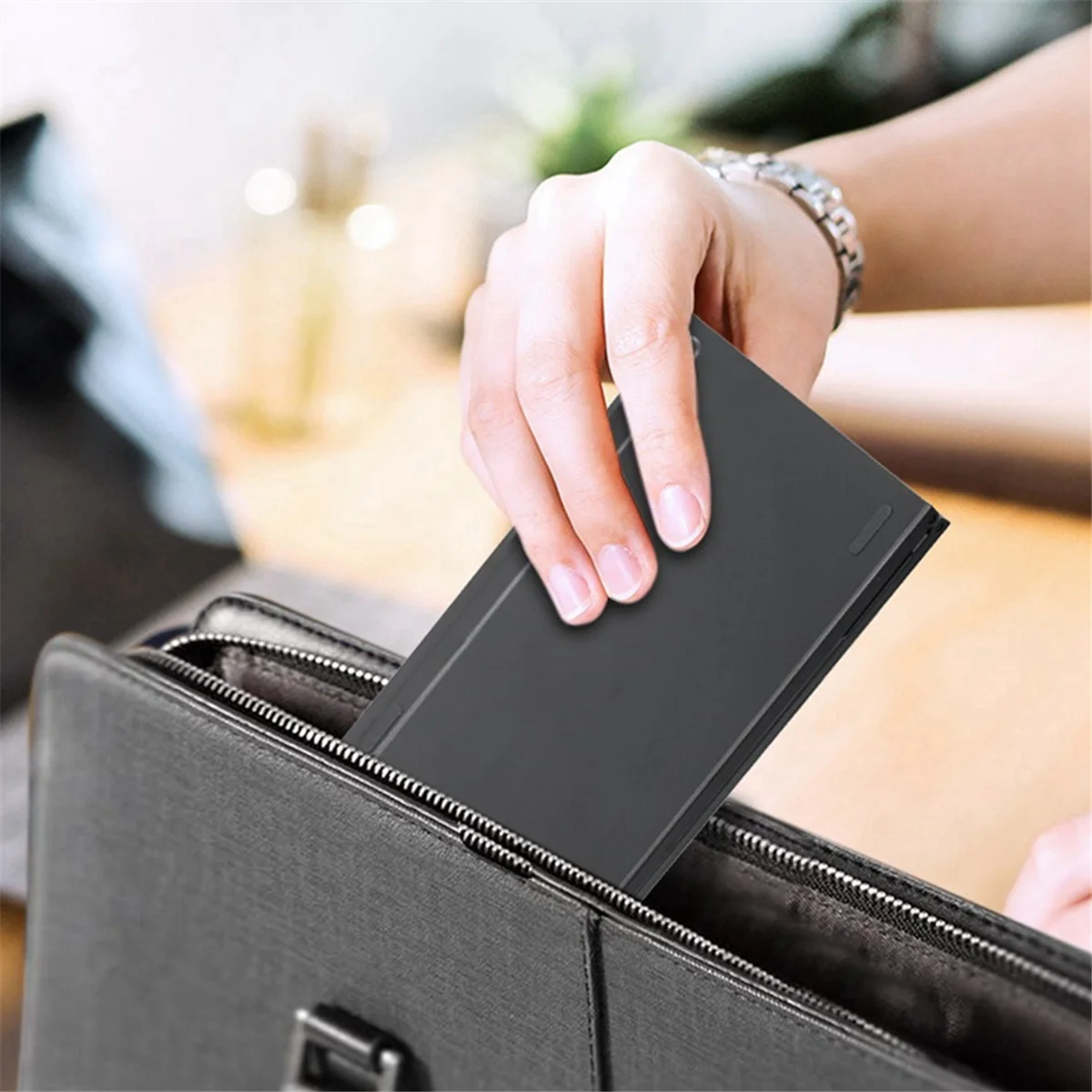 POP-lFolding Bluetooth-клавиатура Двухскладная портативная мини-клавиатура Bluetooth Перезаряжаемая офисная клавиатура