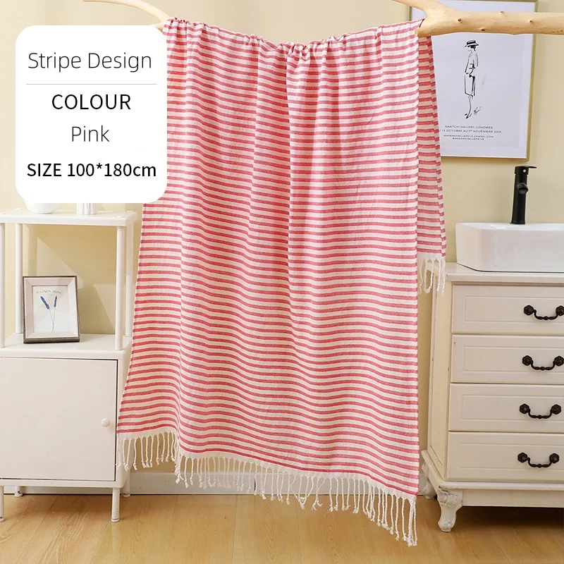 Serviette de plage turque rayures bleues et pompons grande_voghion.com