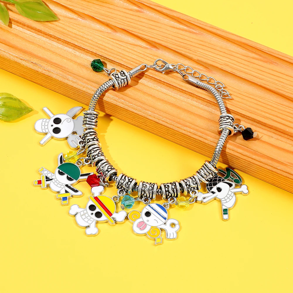 One Piece Charm Bracelet, Anime Straw Hat Pirates Skull Logo Snake Chain Bracelet Cosplay Jewelry Gift for Anime Fans