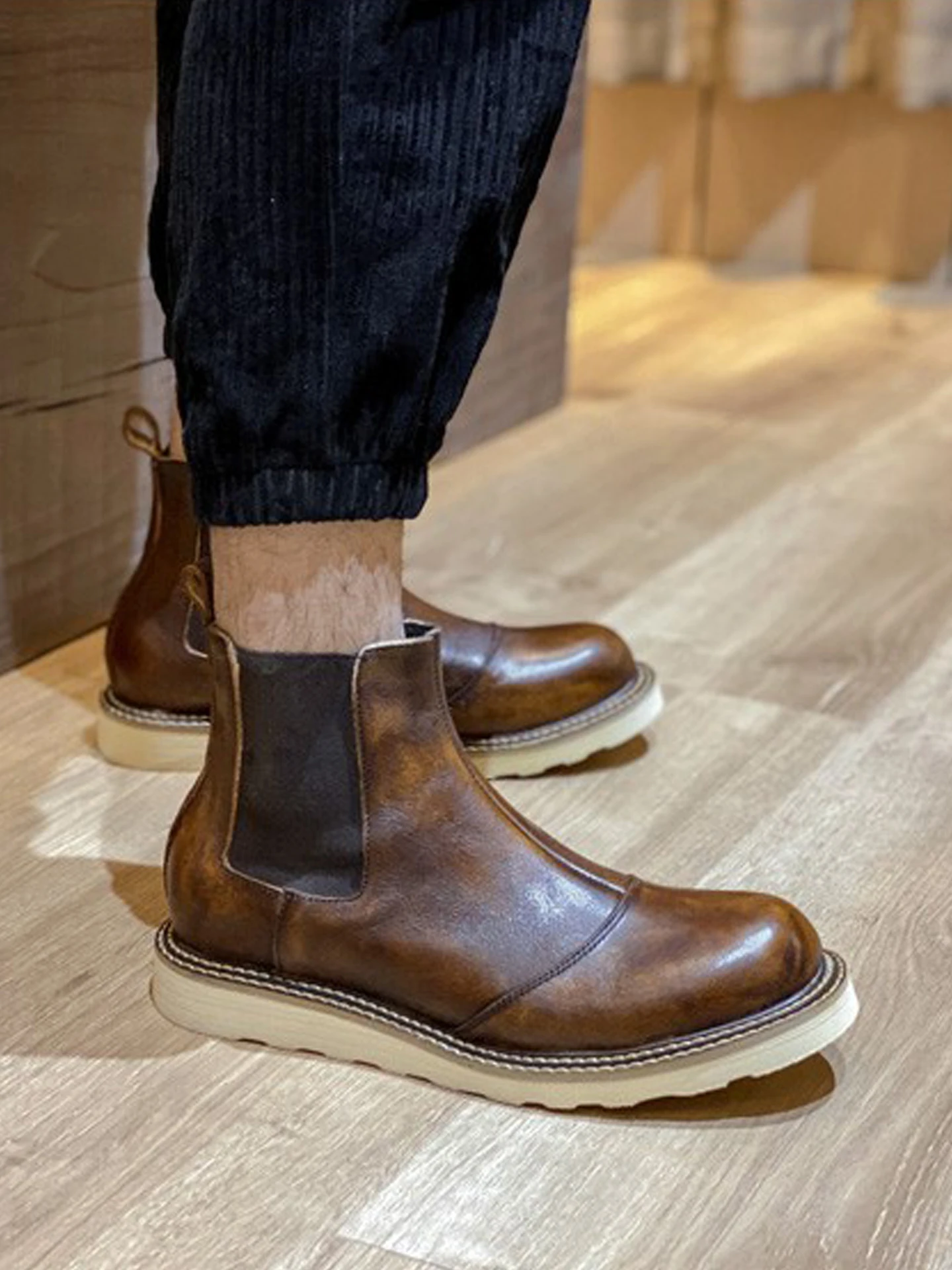 

Handmade Genuine Leather Male Shoes Work Outdoor Platform Boots Youth Oxfords American Retro Chelsea Boots Men's High Top