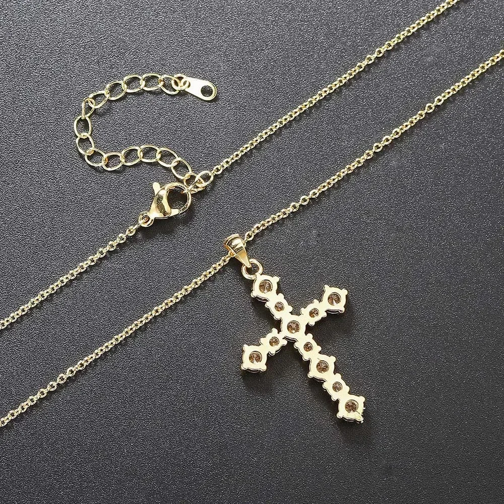 Europa en Amerika Populaire Halsketting Jesus Cross Item Vrouwen Mannen Hanger Glanzende Volledige Zirkoon Ketting Mode-sieraden Cadeau