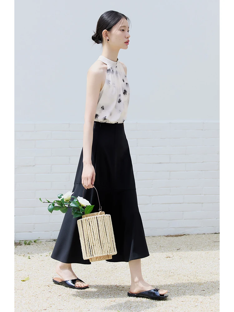 ZIQIAO Classic Elegant Black High Waist Long Skirt 2024 Summer Mermaid Skirt Commuting Versatile Casual Women Skirt 24ZQ92114