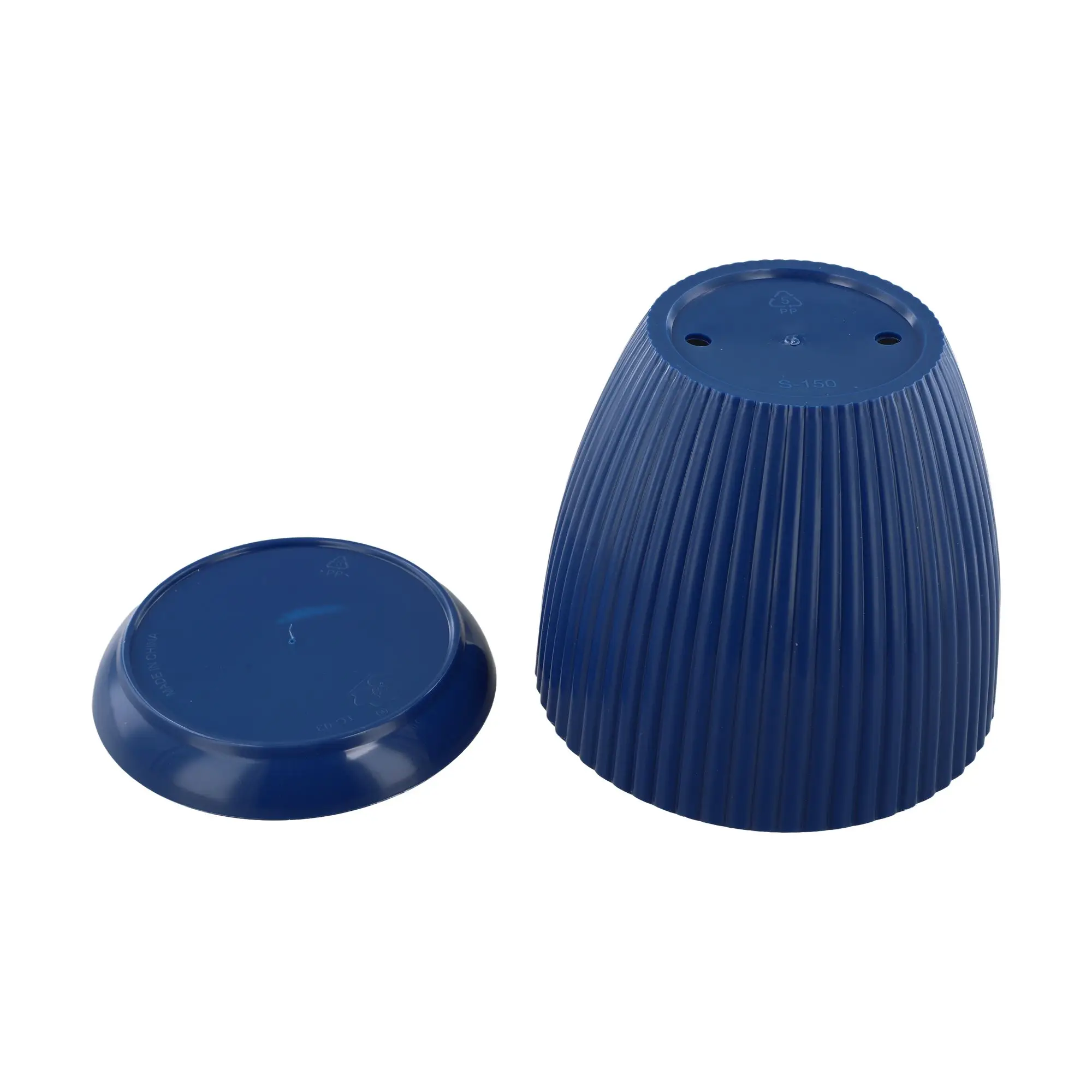 PP Material Plant Pot with Vertical Striped Pattern and Wide Opening for Healthy Root Growth and Air Circulation