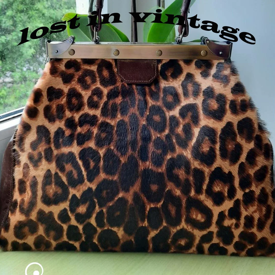 LOST IN VINTAG Artficial Leather Bags Leopard Clutch Bronze Fittings Handbag Metal Frame Proudly Carried In Hand 35x24x15cm