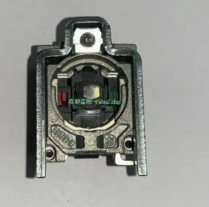 ZB4BW0M12 ZB4BW0M32 ZB4BW0M42 ZB4BW0M52 ZB4BW0M62 NEW ORIGINAL STOCK BUTTON