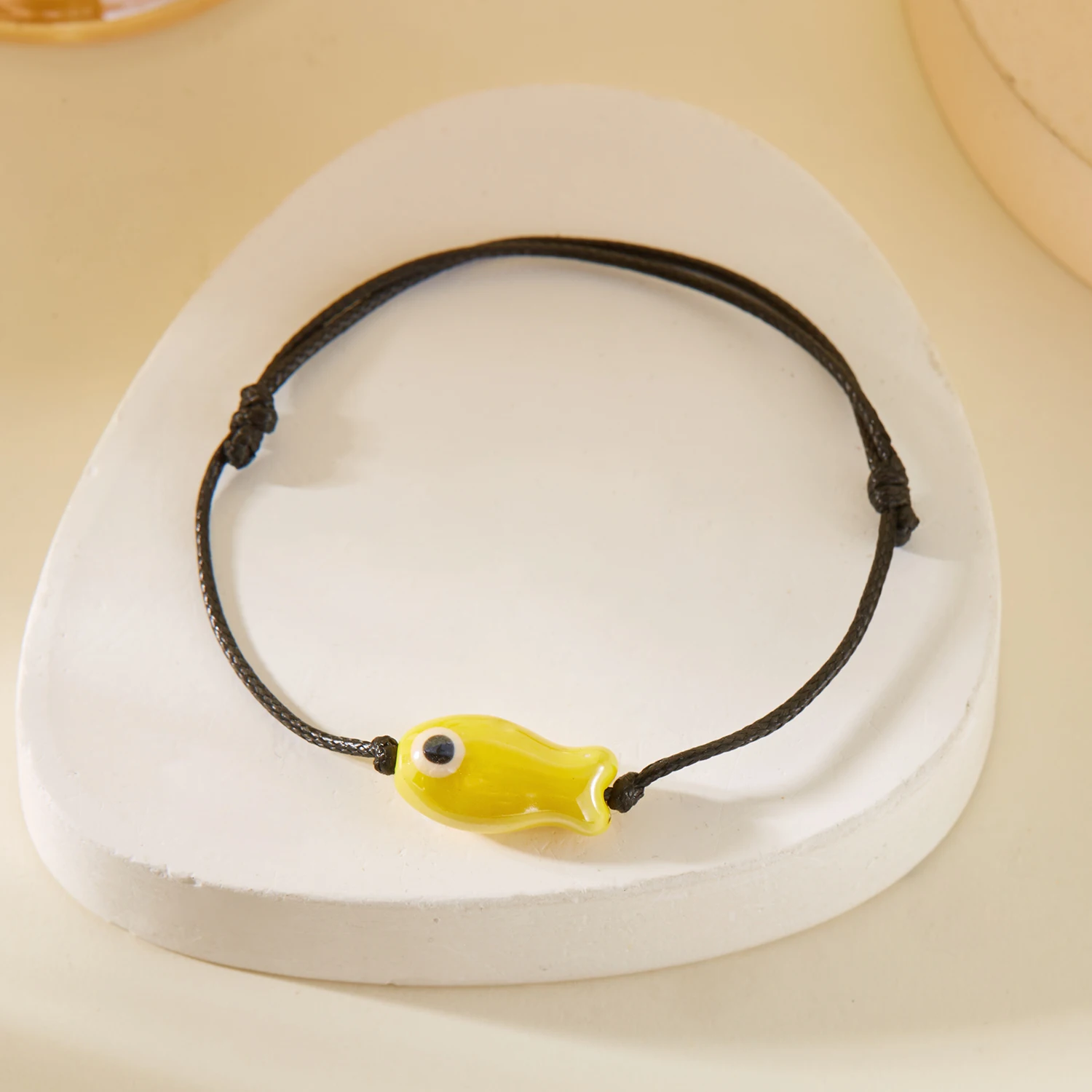 Minimalistisches Cartoon-Keramik-Fisch-Armband für Damen und Herren, niedliches buntes Tier, handgefertigtes geflochtenes Armband, glücklicher Freundschaftsschmuck – Detail 25