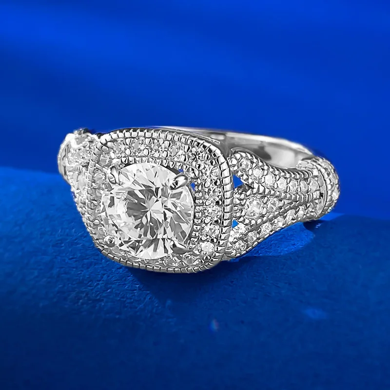 2023 New S925 Silver Daily Classic Versatile Fashion One Carat Simulated Diamond Ring Ring