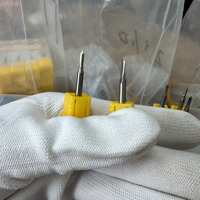 

3.175mm Single Flute Edgeless End Mill CNC Engraving Milling Cutter for PVC Acrylic Cutting