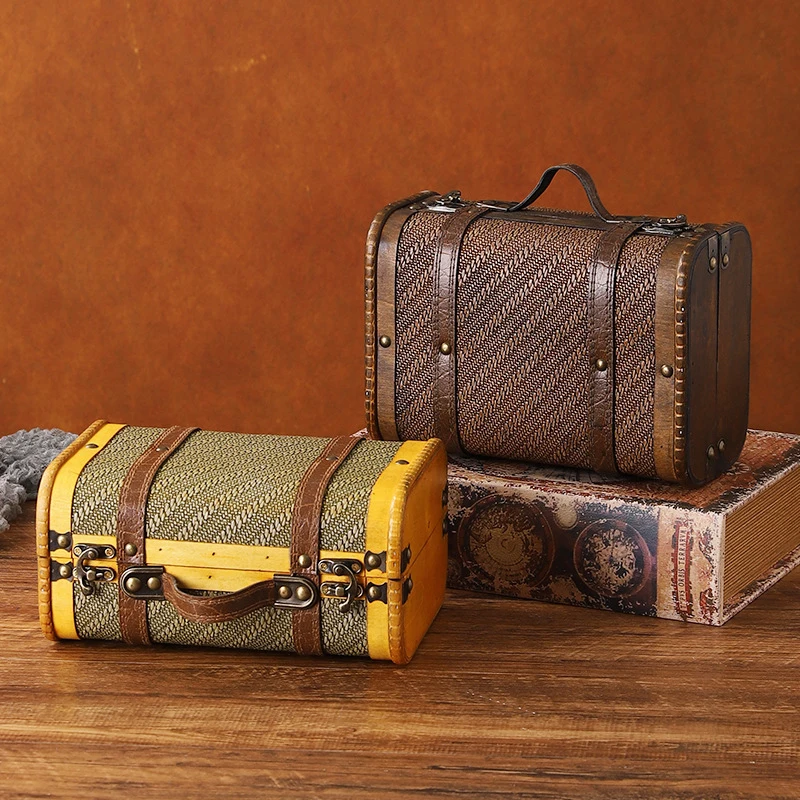 

Retro Small Wooden Box Portable Antique Suitcase Sundries Storage Box Window Display Box Republic of China Shooting Props