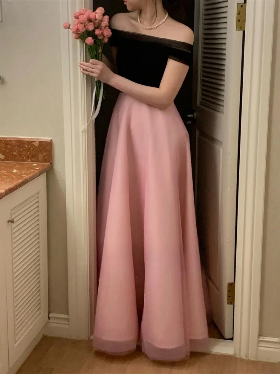 Customized Unique Elegant Exquisite Black Pink  A Line Strapless Wedding Dresses Fashion Temperament Charming Gown for Bride