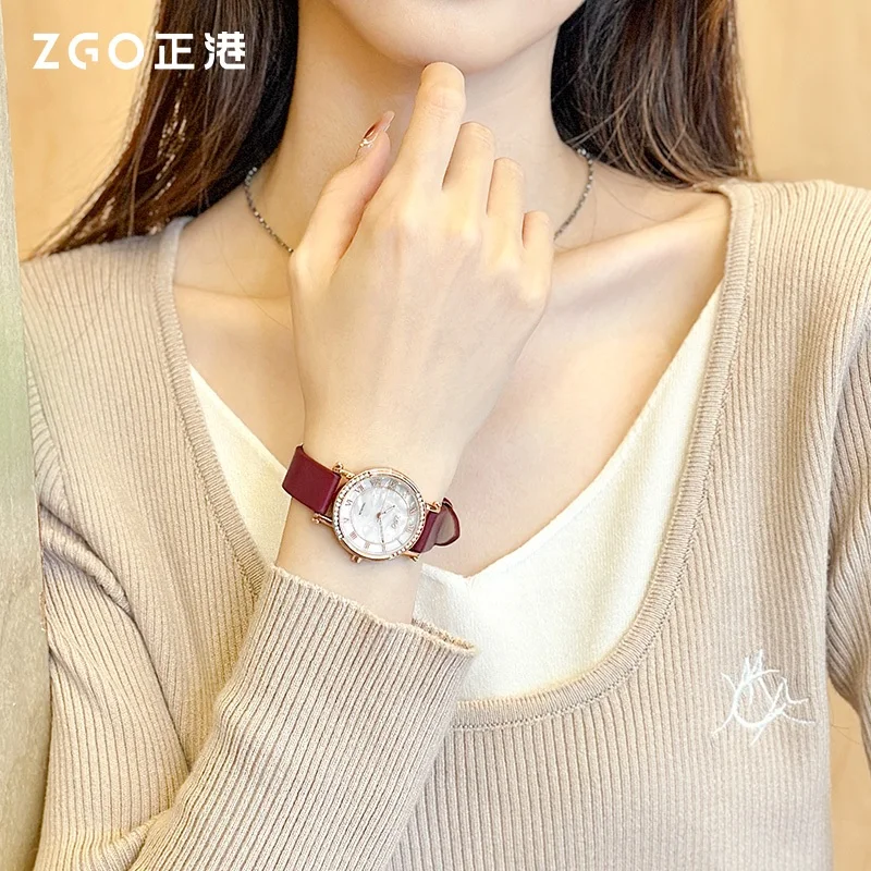 ZGO 여성용 시계, 복고풍 독특한 고급 스타일, 가죽 스트랩, 빨간색 방수 쿼츠 시계 2161