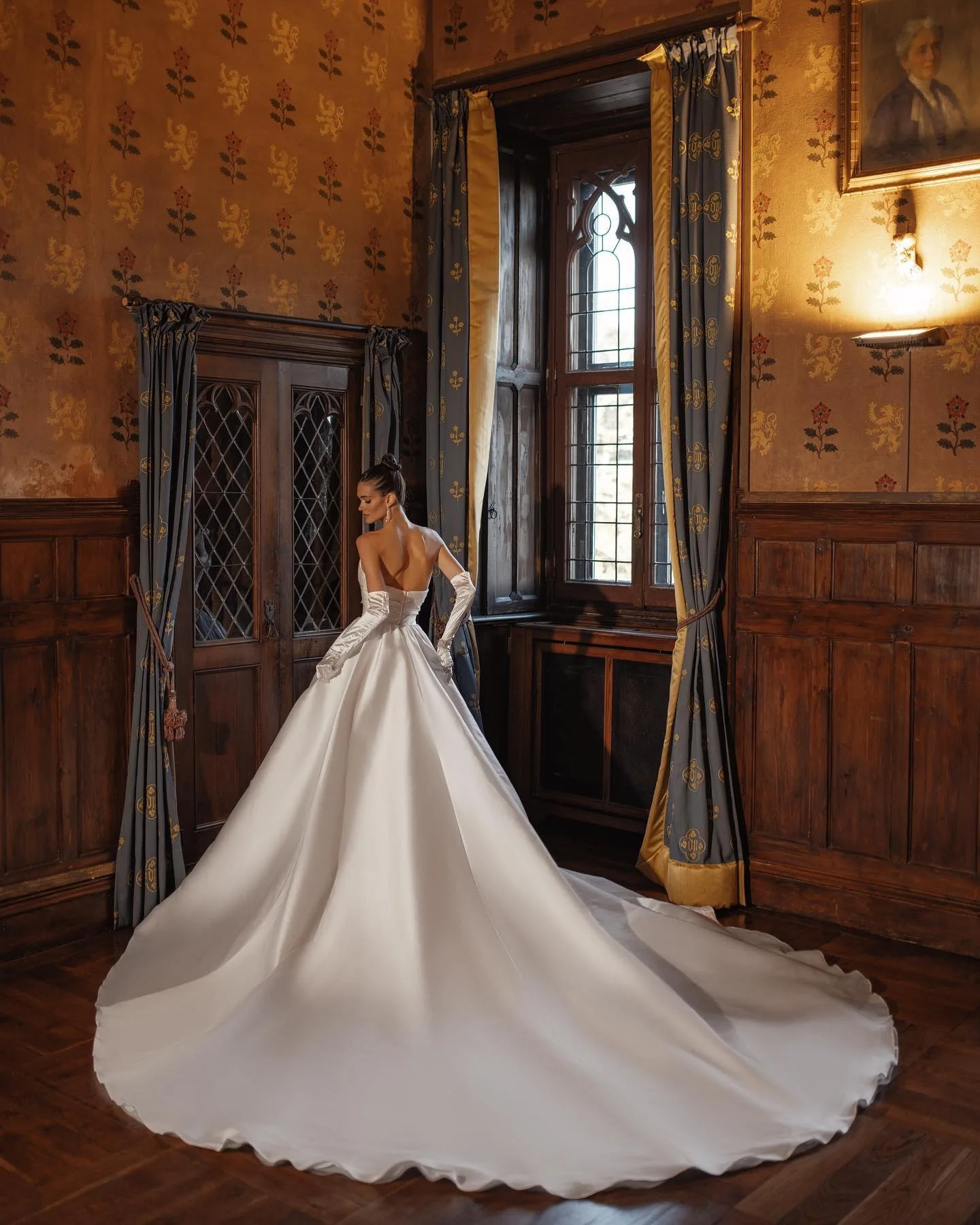 فستان زفاف أنيق على شكل حرف a الكنيسة بدون حمالات ثنيات من الساتان قفازات الزفاف فستان العروس للنساء فيستدوس دي نوفيا