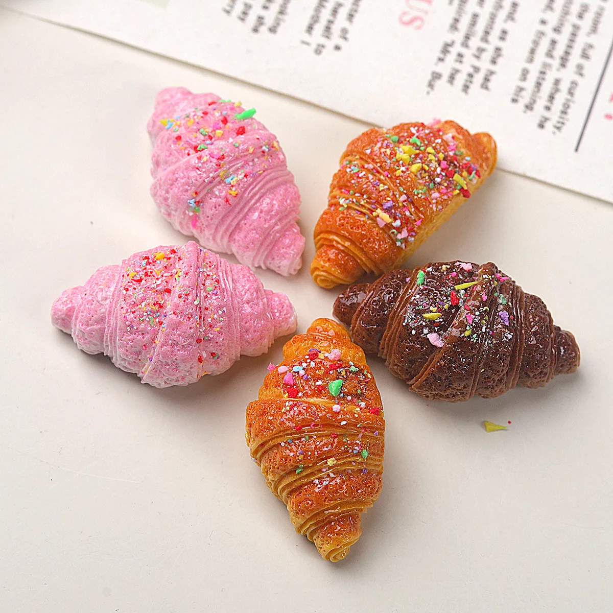 10pcs Miniature Cartoon Frosting Croissant Resin Decorative Accessories DIY Handmade Accessories and Fittings Desk Ornaments