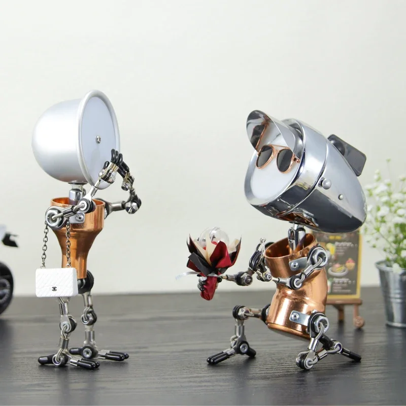 Industrial style metal robot wedding table lamp designer mechanical Qixi creative proposal high-level atmosphere decoration