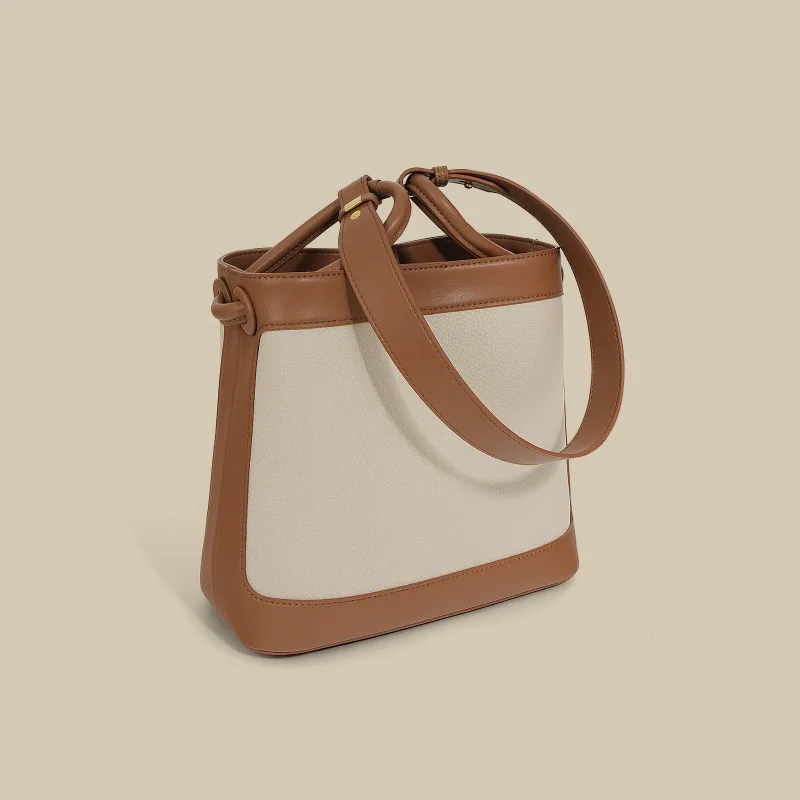 

Стильная водонепроницаемая сумка для подгузников, легкий органайзер для детских принадлежностей, удобный в использовании для родителей в повседневной жизни.