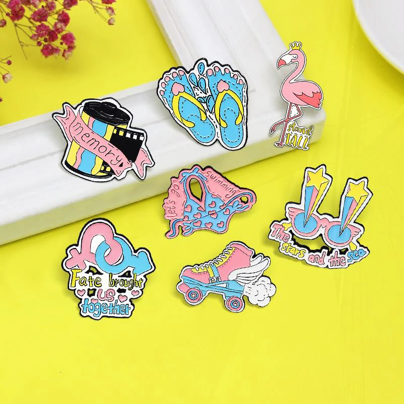 go swiming Beach Holiday Holiday Ocean Pines Lapel Jewelry for Kids Wholesale Cute Sun Glasses Bikini Camera Enamel Pins Let's