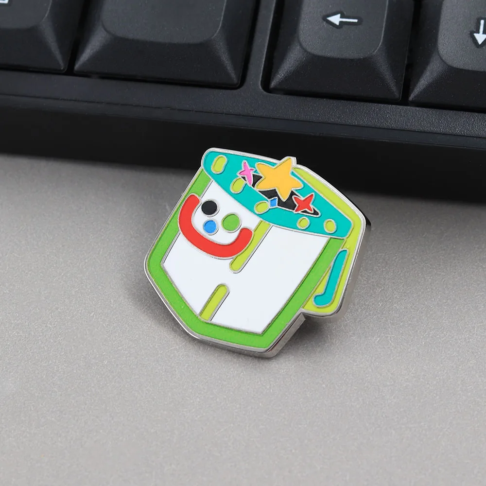 Lustige Jack-in-the-Box Emaille-Pins Retro Zirkus-Clown Überraschungsbox Broschen Niedliche Bunte Stern-Abzeichen Cartoon Rucksack Anstecknadel J – Detail 7