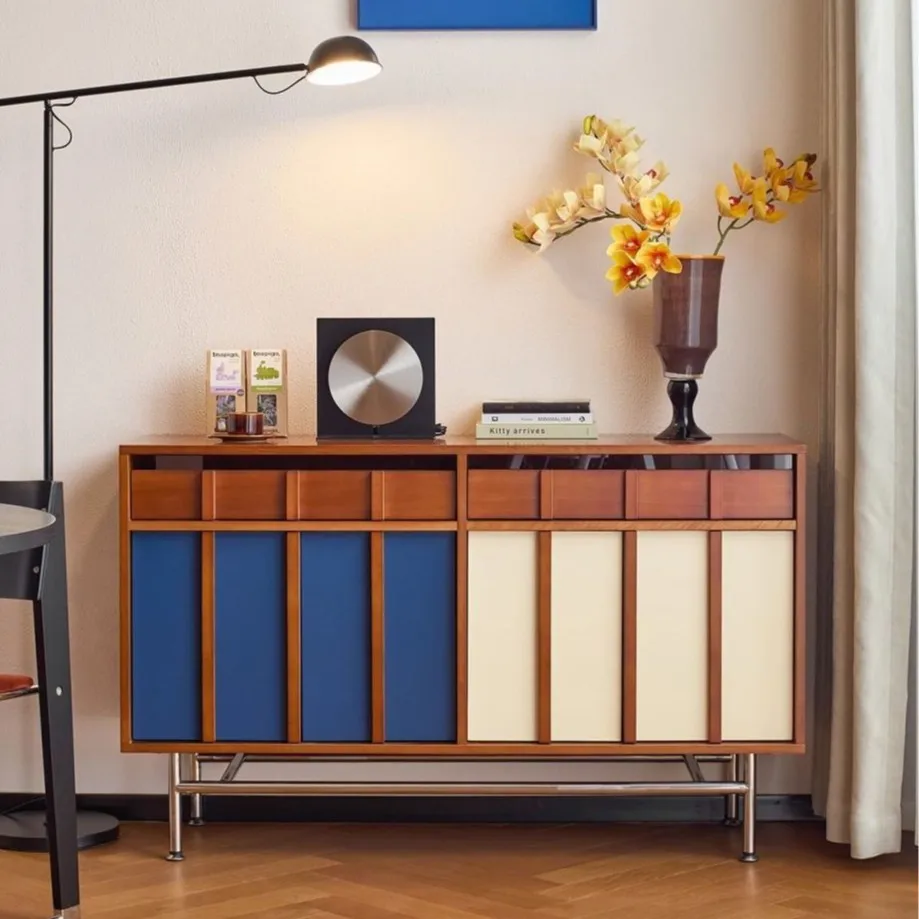 

Small apartment living room side cabinet against the wall retro solid wood storage side cabinet
