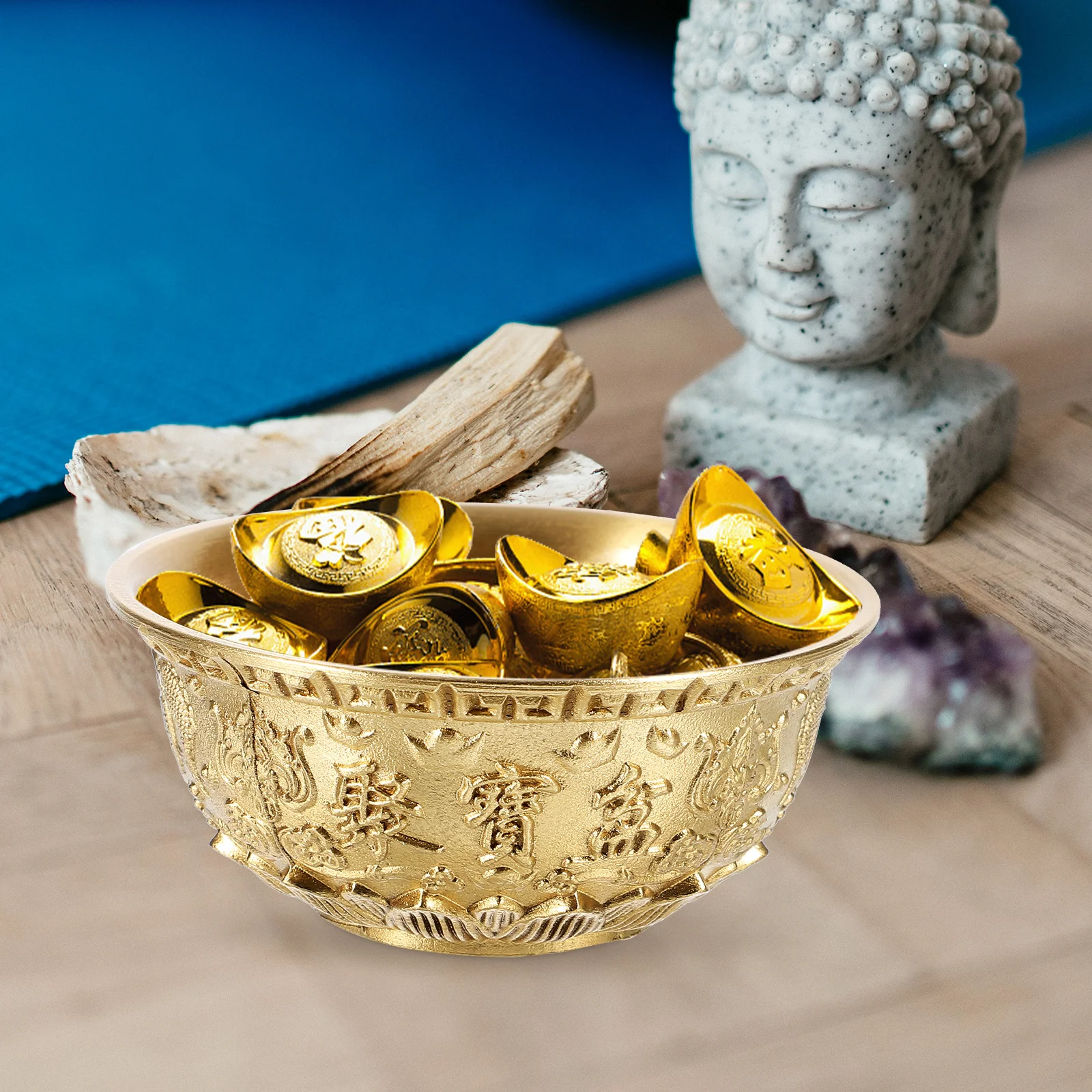 

1Pcs Brass Cornucopia Bowl Exquisite Embossed Desktop Ornament Creative Home Decoration Party Gift Decoration Home Ornament