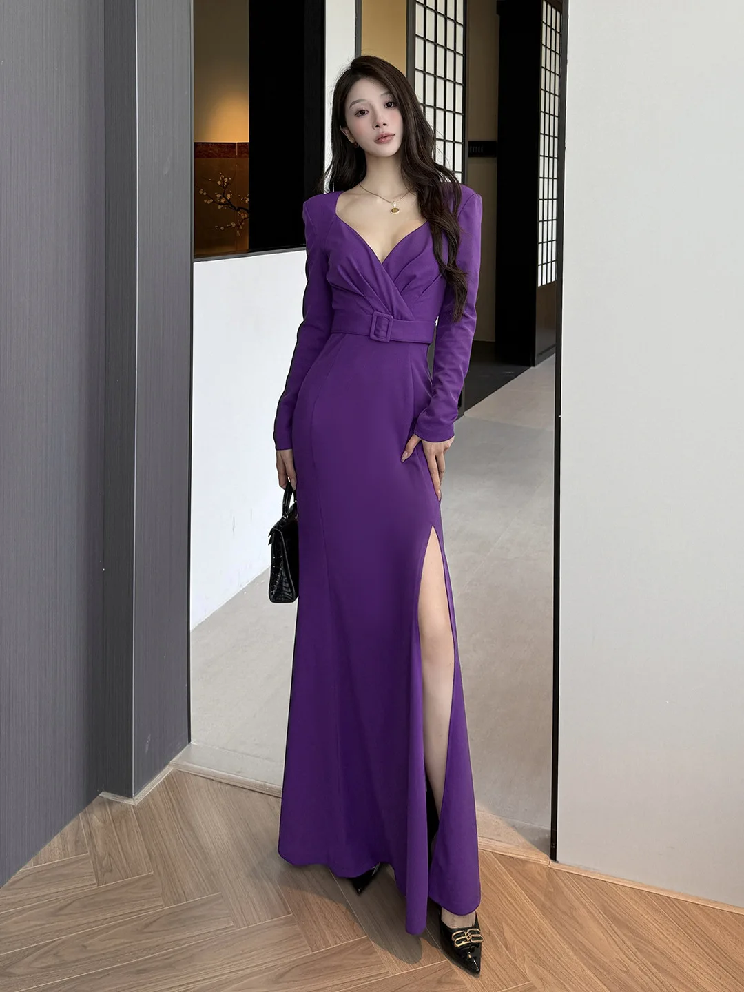 Elegancka Sukienka Wieczorowa w Stylu Retro z Dekoltem w Serek, Fioletowa, z Długim Rękawem, z Paskiem, Rozcięciem z Boku, Krój Syreny, Luksusowa Sukienka na Wiosnę, na Imprezę, Bal Maturalny