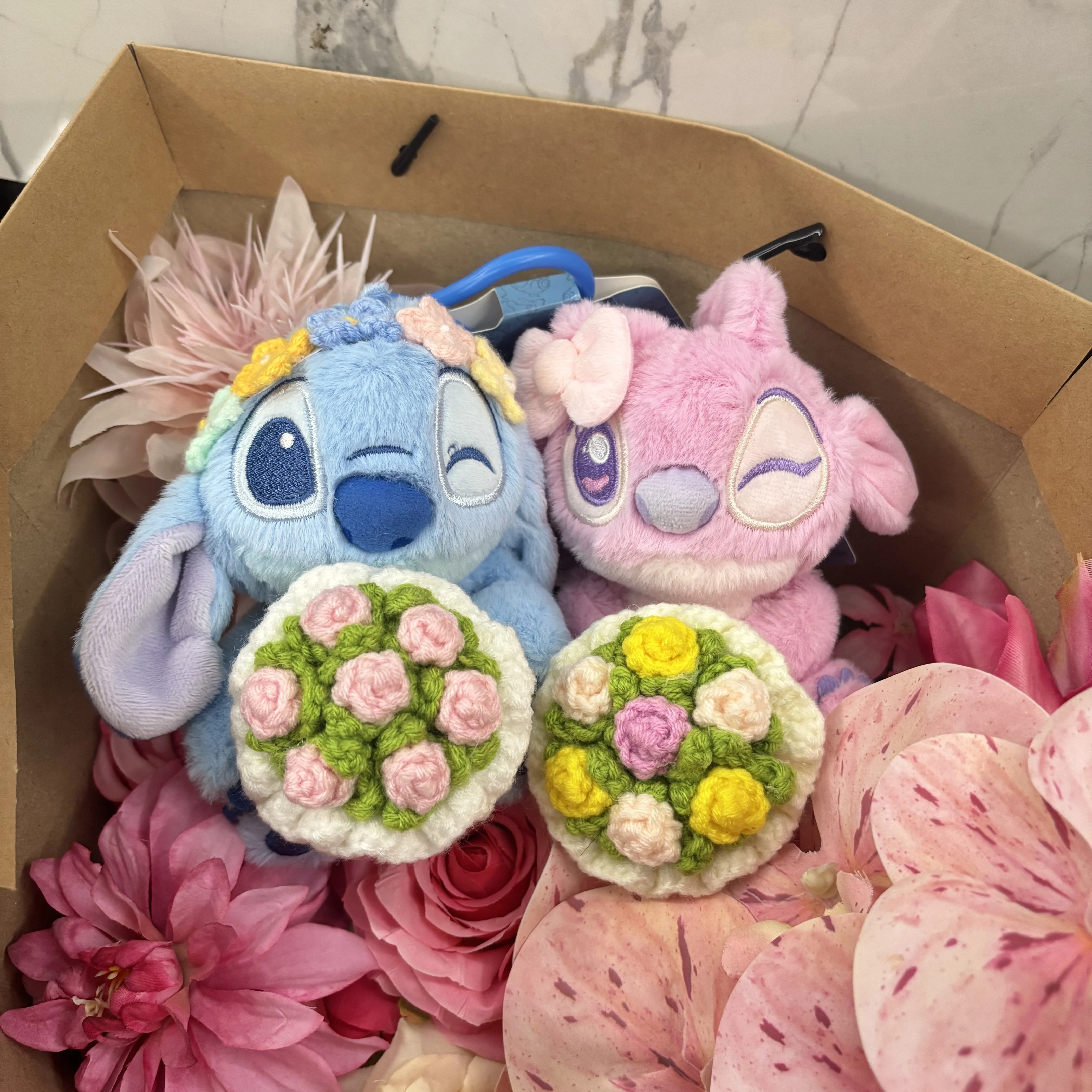 

Новая подвеска Stich, плюшевая игрушка, мягкий подарок на день рождения для подруги, милые куклы с персонажами фильмов, коллекционные игрушки и хобби