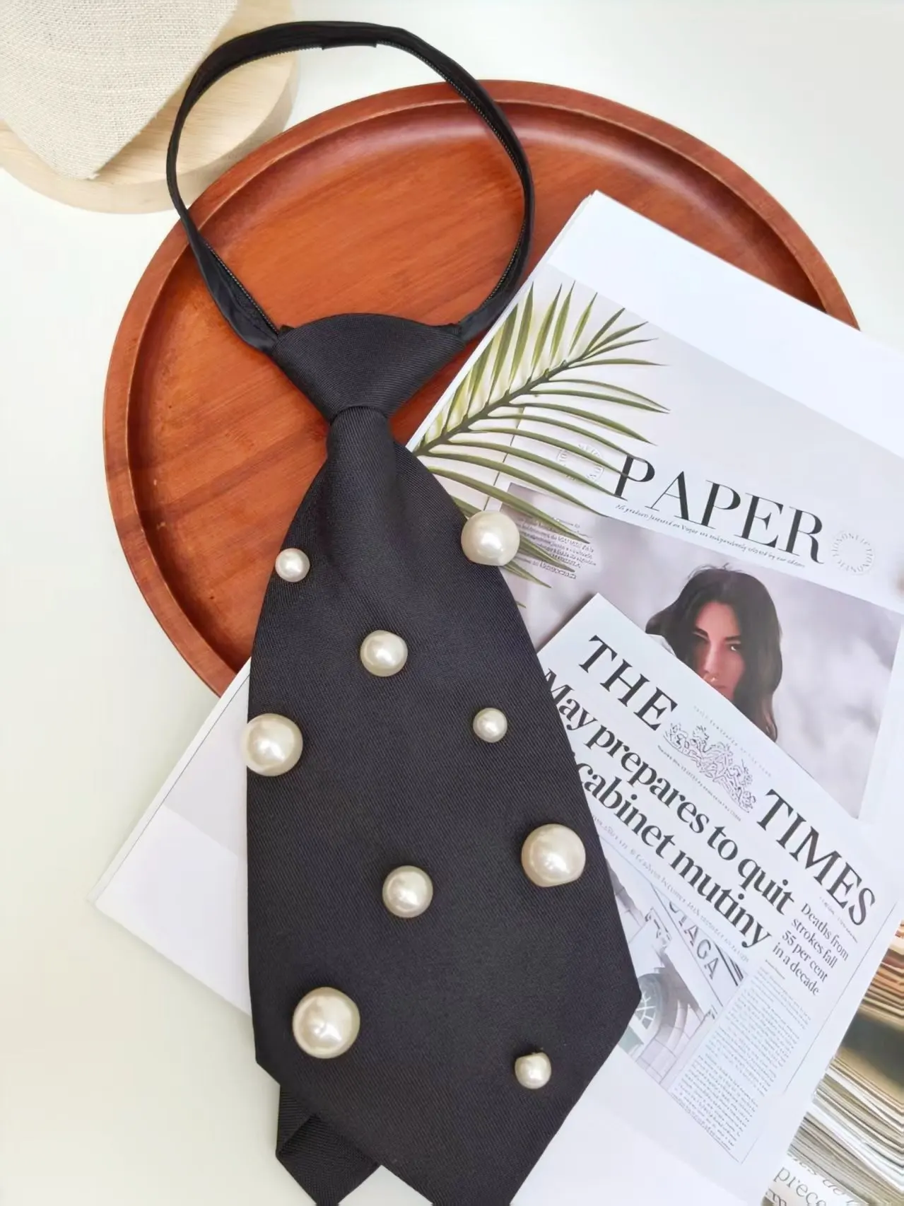 Cravate 3D perlée de luxe léger, cravate noire en twill à enfiler, accessoire décoratif pour col de chemise uniforme JK (convient pour les événements tels que la Coupe du Monde, les festivals de musique, la Fête de l'Indépendance)