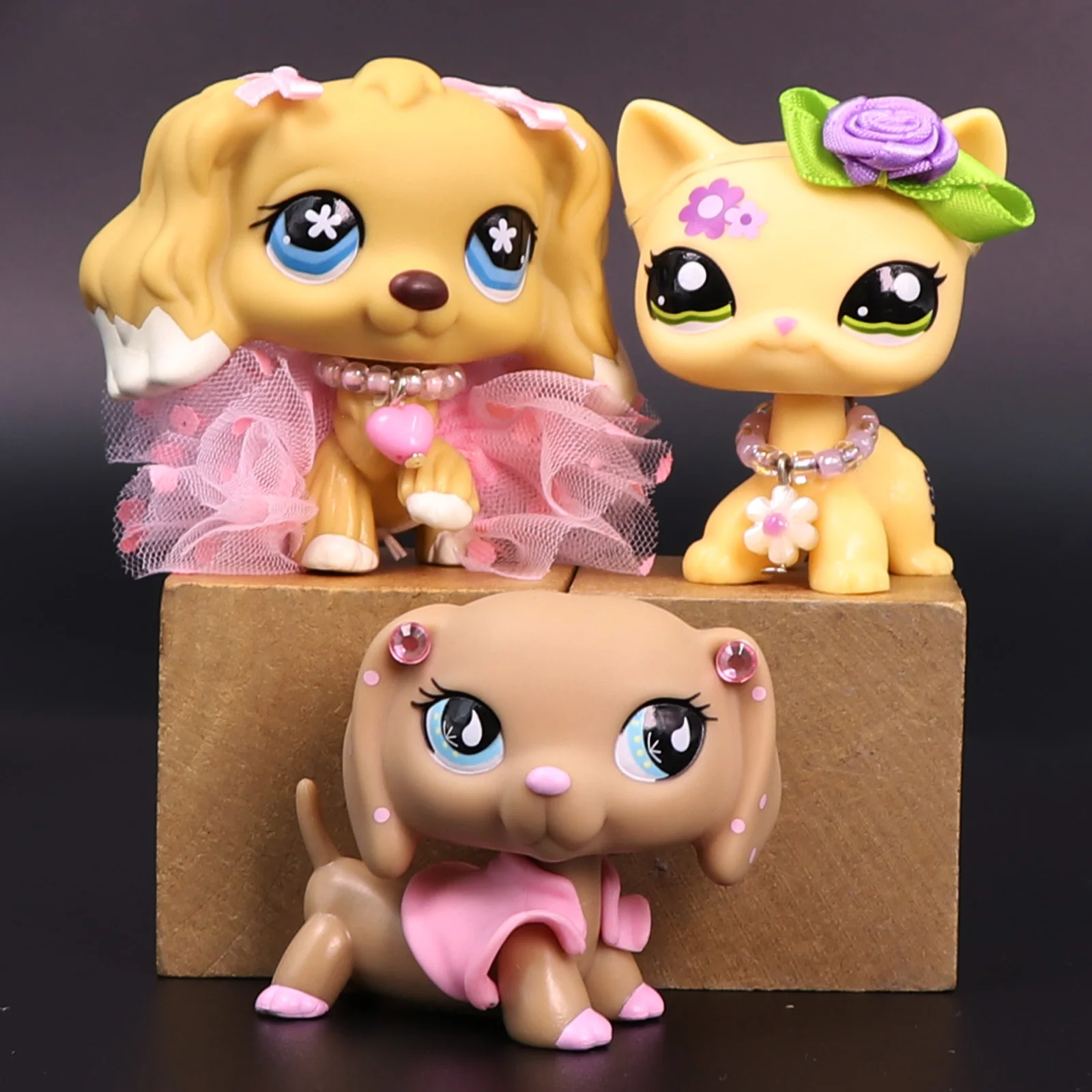 3 piezas Minilpsshop Pet Shop Cocker Spaniel # Gato de Pelo Corto 748 # Dachshund de 1962 # 909 Juguetes Bobble Head Coleccionables con Base Transparente para lps