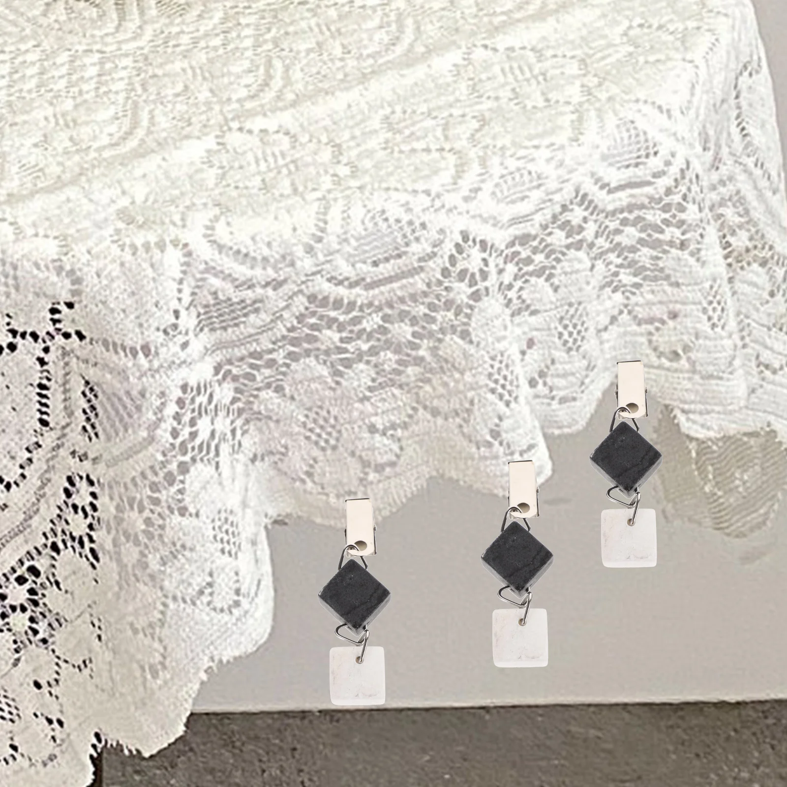 

3Pcs Tablecloth Pendant Marble Weights Decorative Clips Compact for Outdoor Party Picnic Wedding Buffet Dining Room Use