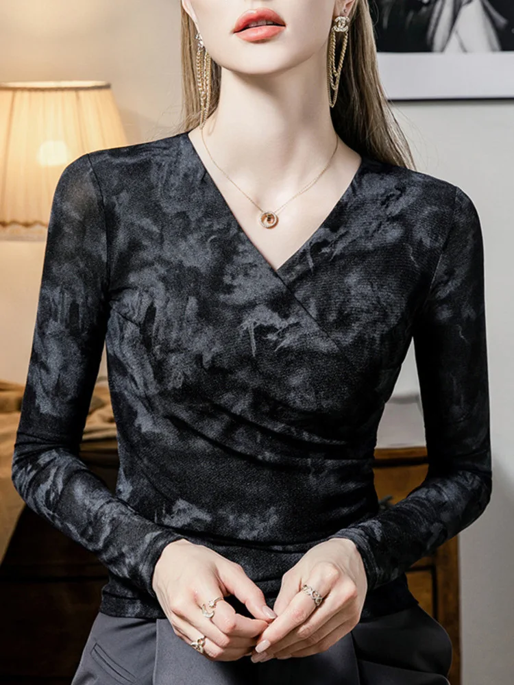 

Floral Mesh V-Neck Long Sleeve Slim Fit Top for Classical Dance – Elegant Print Sheer Performance Blouse