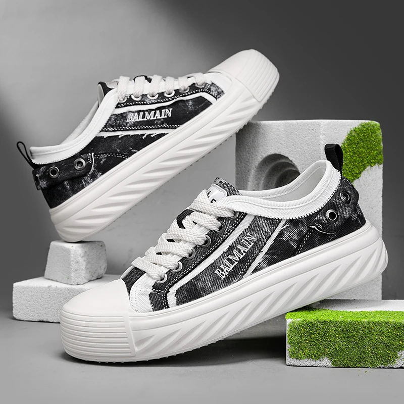 

2025 Men's Canvas Shoes Outdoor Fashion Skateboard Shoes for Men Comfor Non-Slip Casual Sneakers Breathable Men Walking Shoes