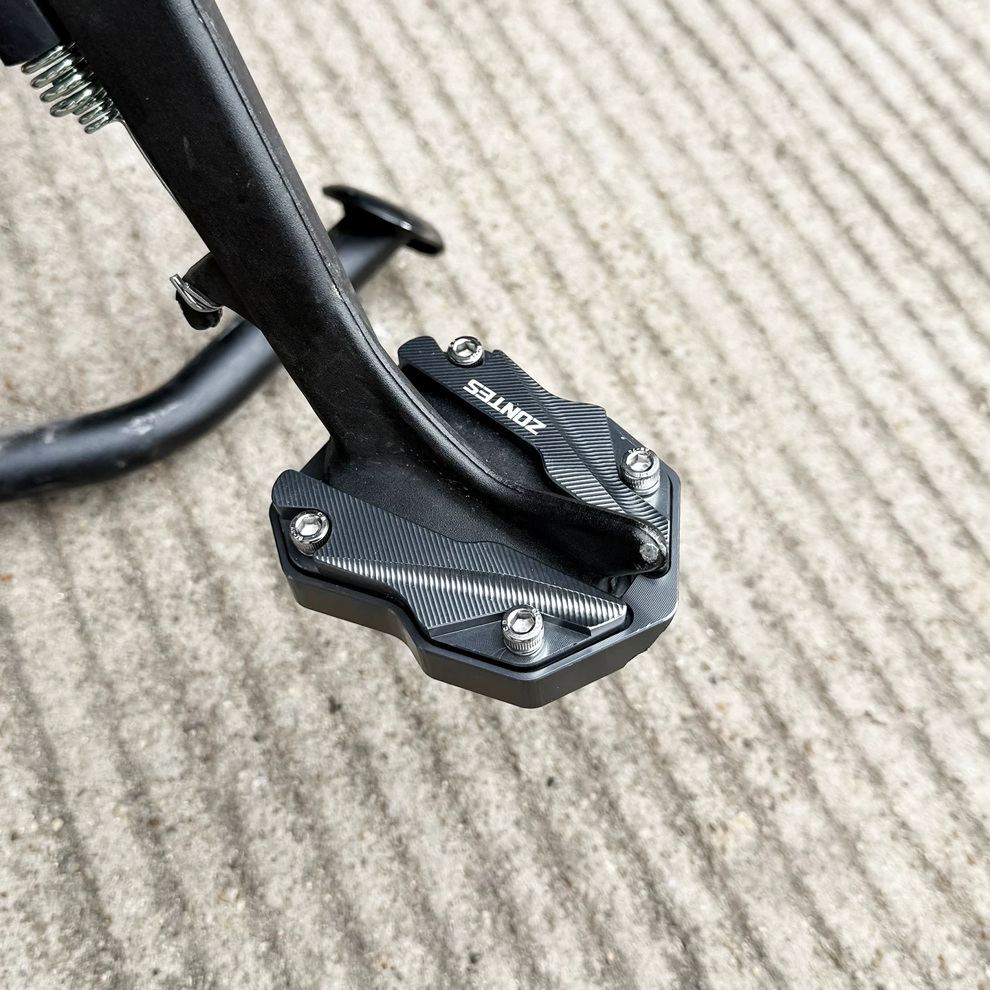 

For Zontes 703F Motorcycle Side Stand Pad Enlarged Widened Anti-Slip Side Support Foot Pad Modified Accessories