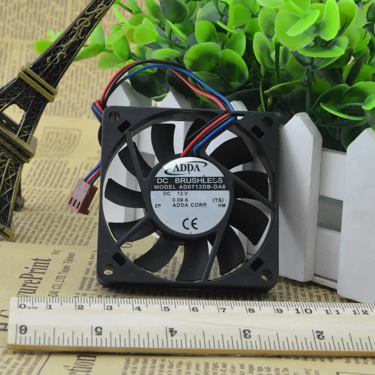 AD0712DB-DA6 DC12V 0.09A 7 CM 7015 3WIRES COOLING FAN