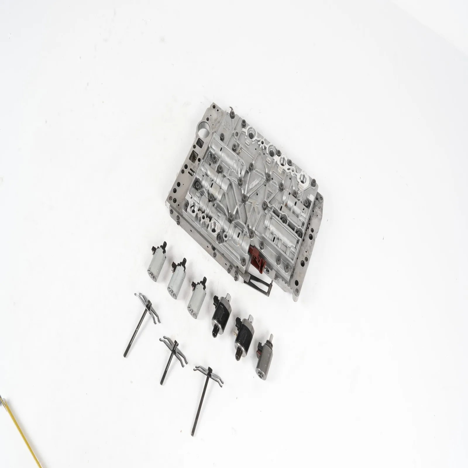 

1 компл. 722,6 корпус клапана коробки передач с электромагнитами для Mercedes Benz для SsangYong 1996-2010 гг.