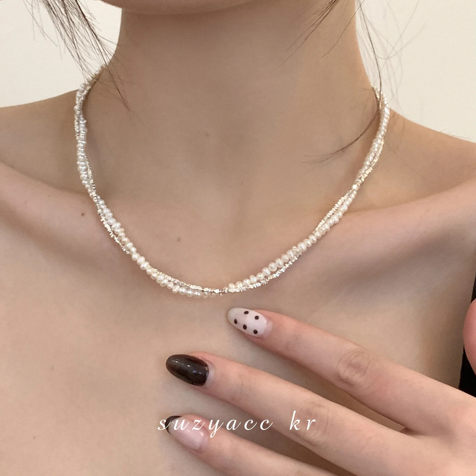 Suzyacc kr double-layer pearl broken silver twist necklace women's 2024 new popular niche design collarbone chain